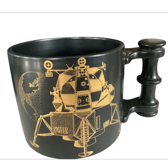 Vintage John Cuffley Portmeirion Pottery Apollo 11 Commemorative Mug - Picture 1 of 6